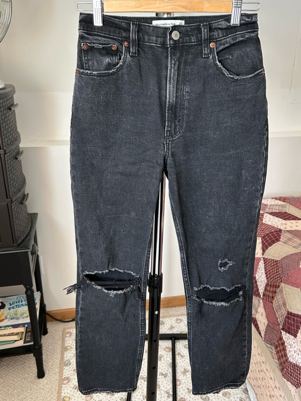 Abercrombie & Fitch The Ankle Straight Ultra High Rise Jeans Black 25 0